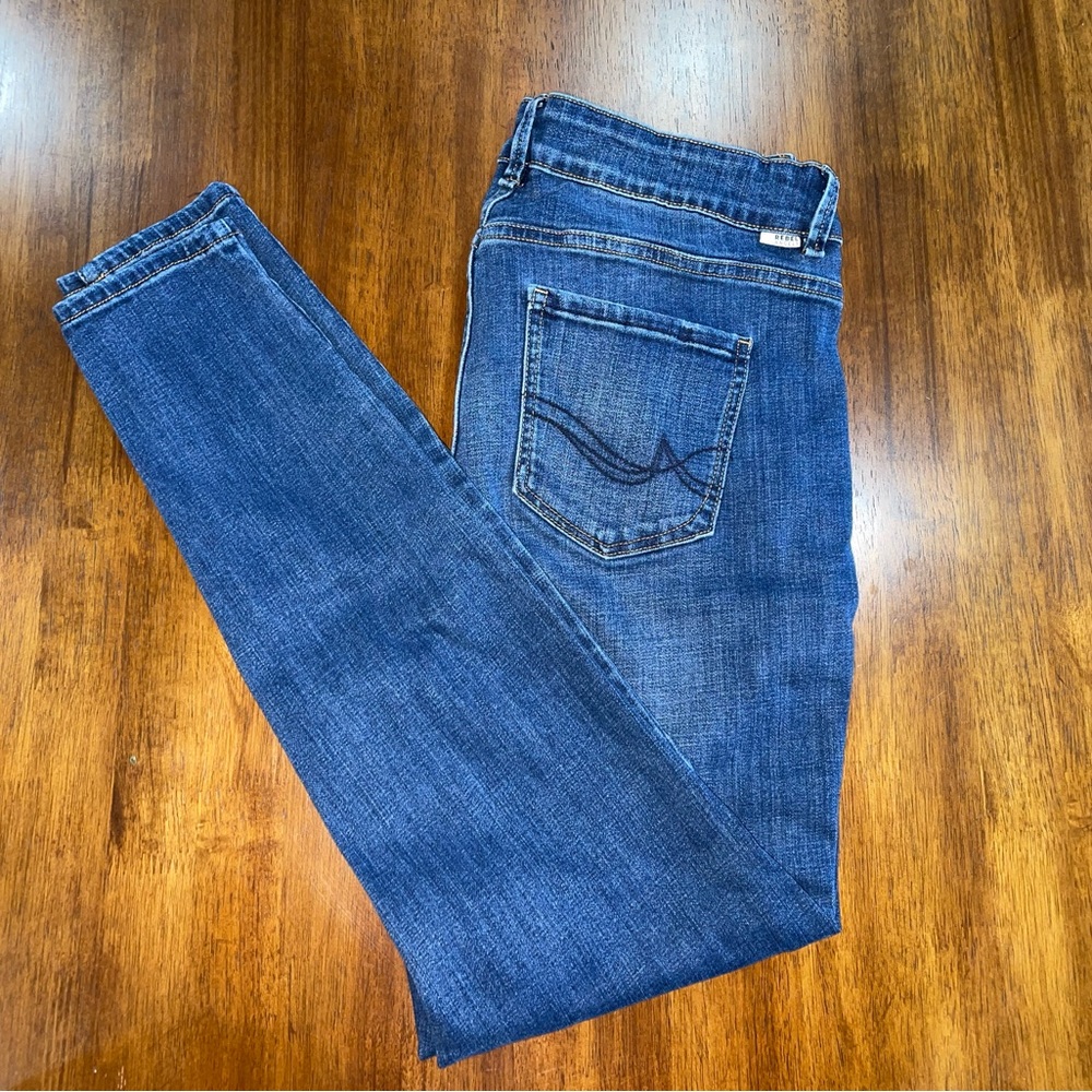 Rebel Wilson Skinny Jeans